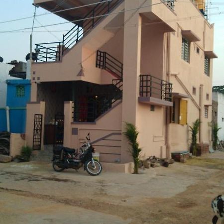 Druva Homestay Hampi Zewnętrze zdjęcie
